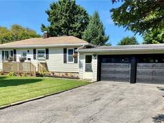 18 DEAN STREET Montague Ontario, K7A 4Y2