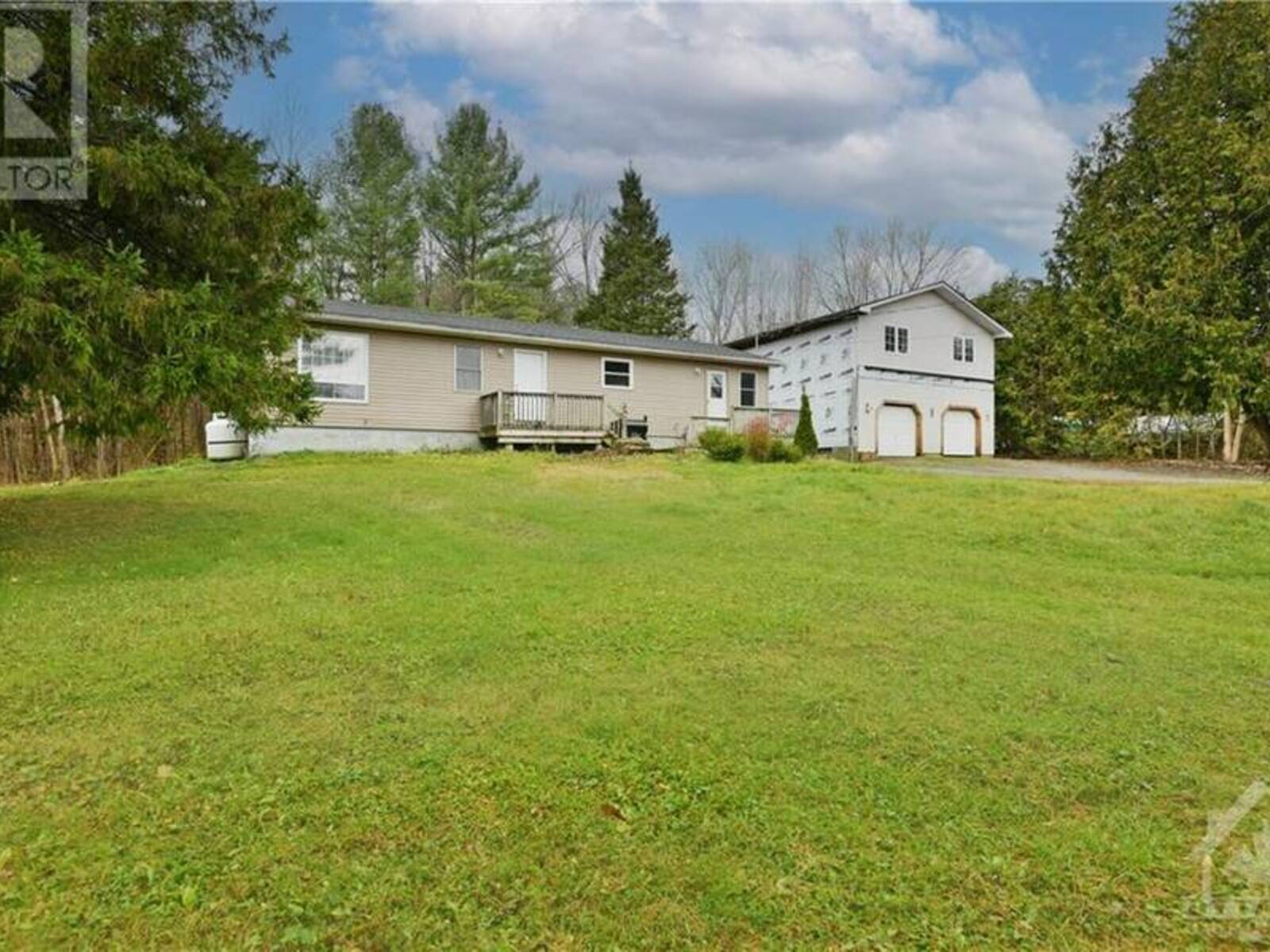 4207 LIMESTONE ROAD, Ottawa, Ontario K0A 2H0