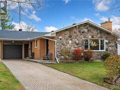 6654 CAROLIN COURT Ottawa Ontario, K0A 2T0