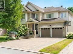 142 CHENOA WAY Nepean Ontario, K2J 0W8