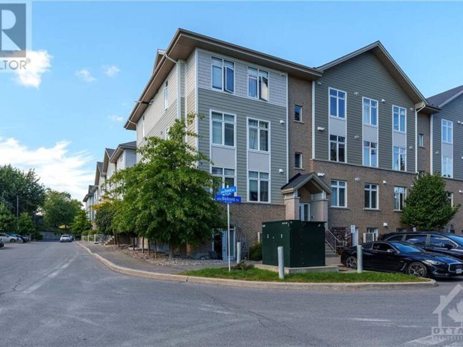 861D BLACKCOMB PRIVATE, Ottawa, Ontario K1G 4E4