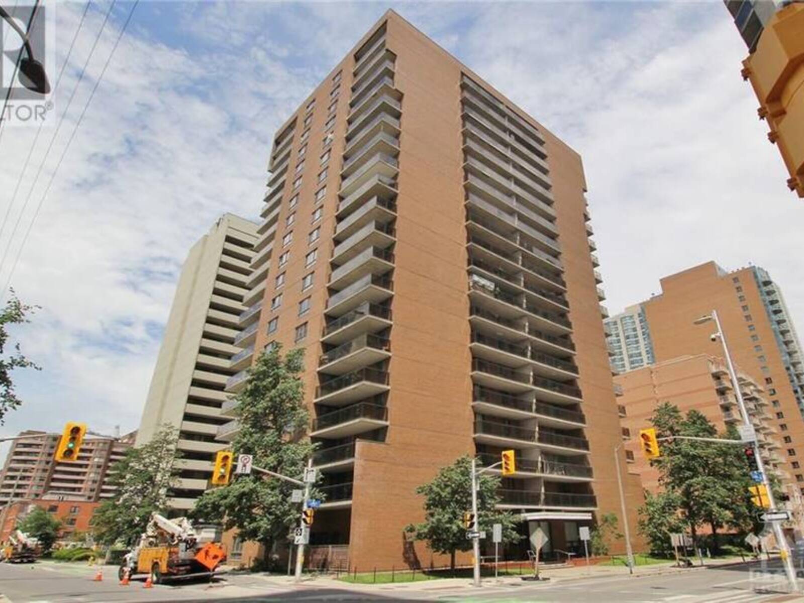 475 LAURIER AVENUE W UNIT#1405, Ottawa, Ontario K1R 7X1