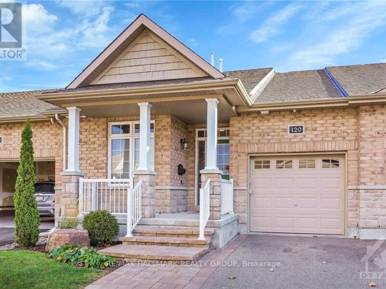 120 PASSAGEWAY, Ottawa, Ontario K2M 2B5