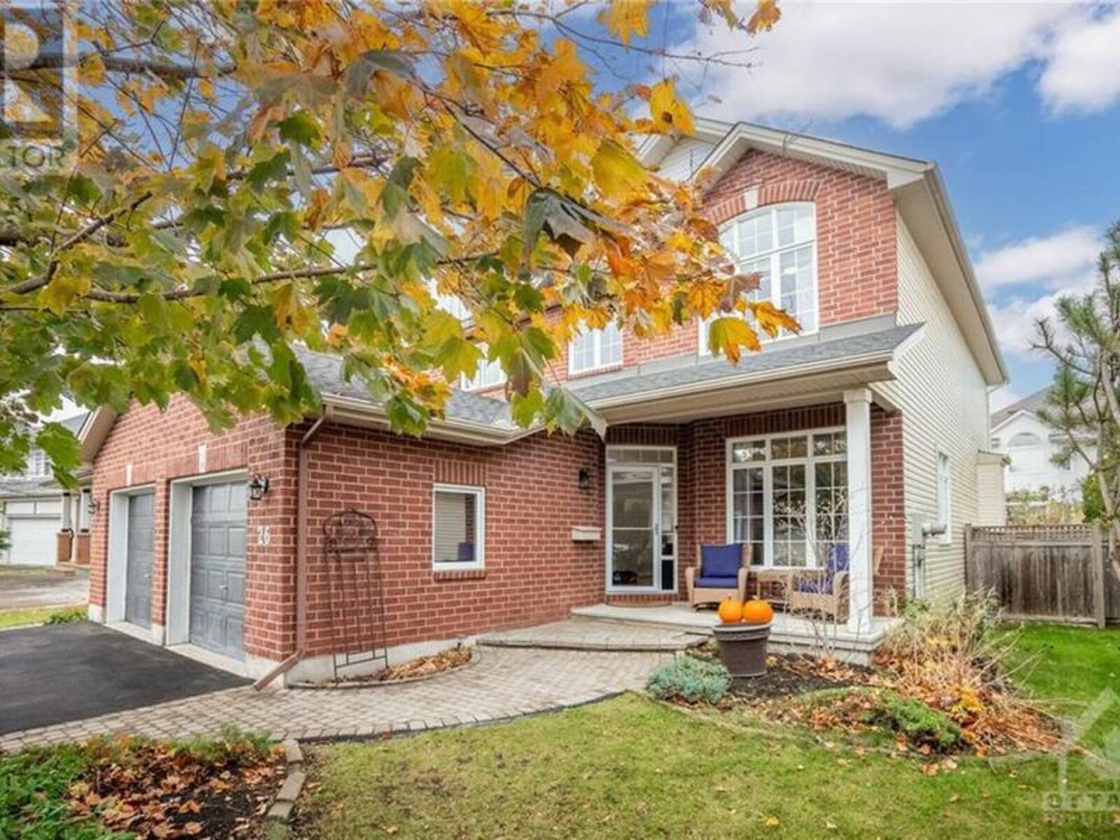 26 WINDGATE CRESCENT, Ottawa, Ontario K2M 2X1