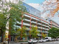 941 - 340 MCLEOD STREET Ottawa Ontario, K2P 1A4