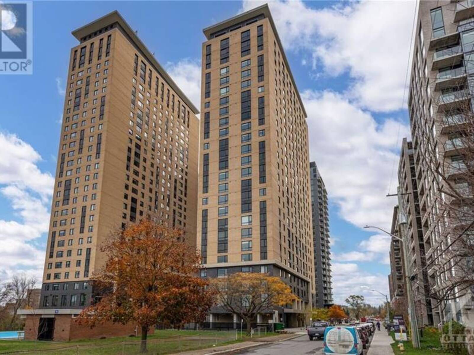 105 CHAMPAGNE AVENUE S UNIT#2117, Ottawa, Ontario K1S 4P3