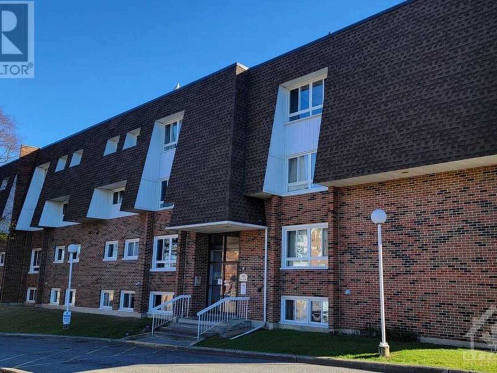 108 - 815 KYLE COURT, Brockville, Ontario K6V 6J7