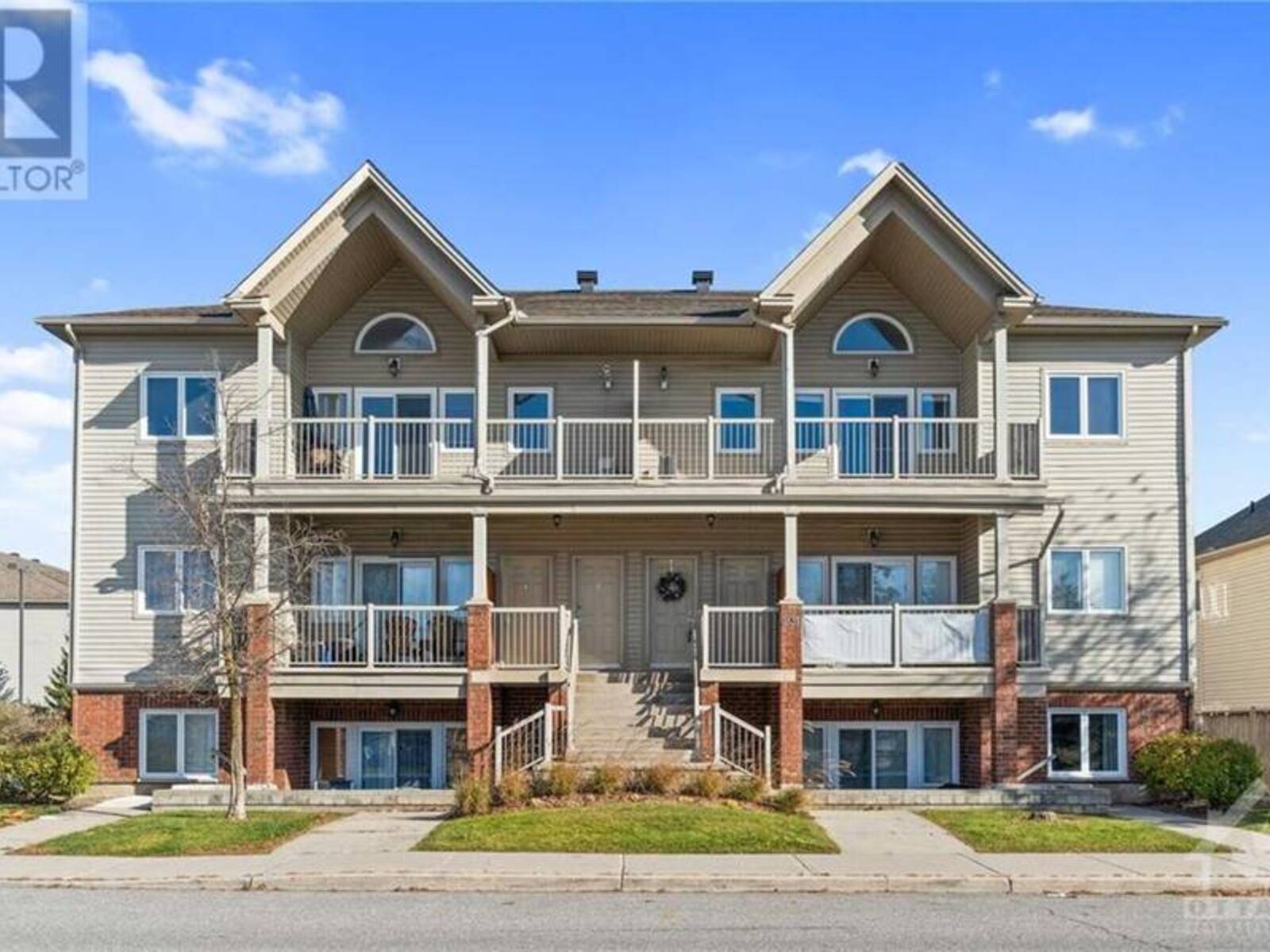 231 CRESTWAY DRIVE UNIT#J, Ottawa, Ontario K2G 7C5