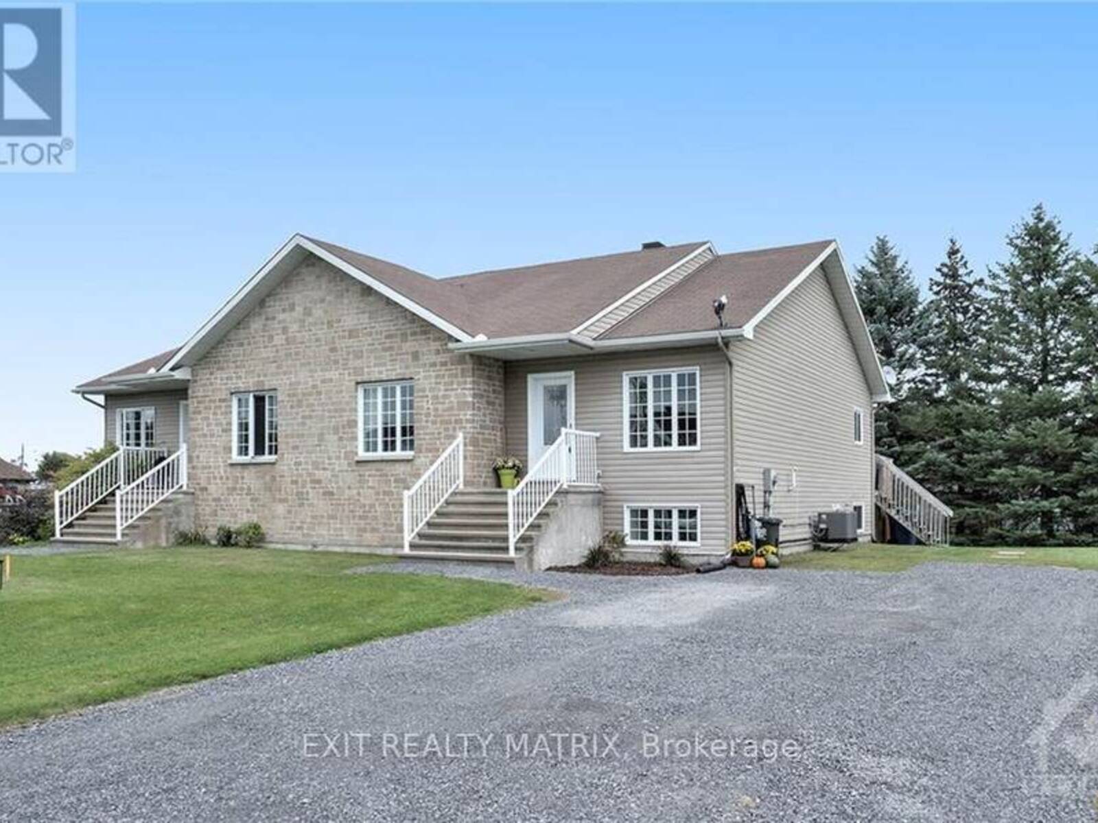 6 TELEGRAPH AVENUE, Alfred and Plantagenet, Ontario K0A 1A0