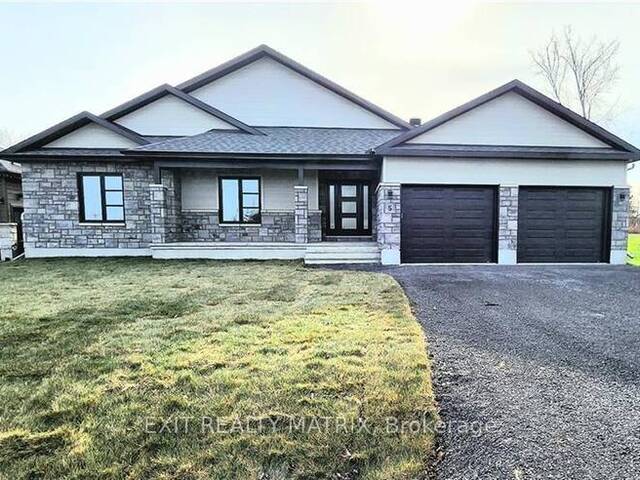 5 WHITETAIL AVENUE South Stormont Ontario, K0C 1P0