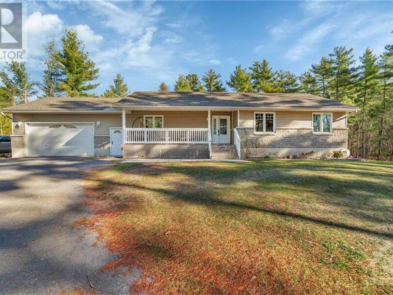 556 MCLACHLAN ROAD, White Lake, Ontario K0A 3L0