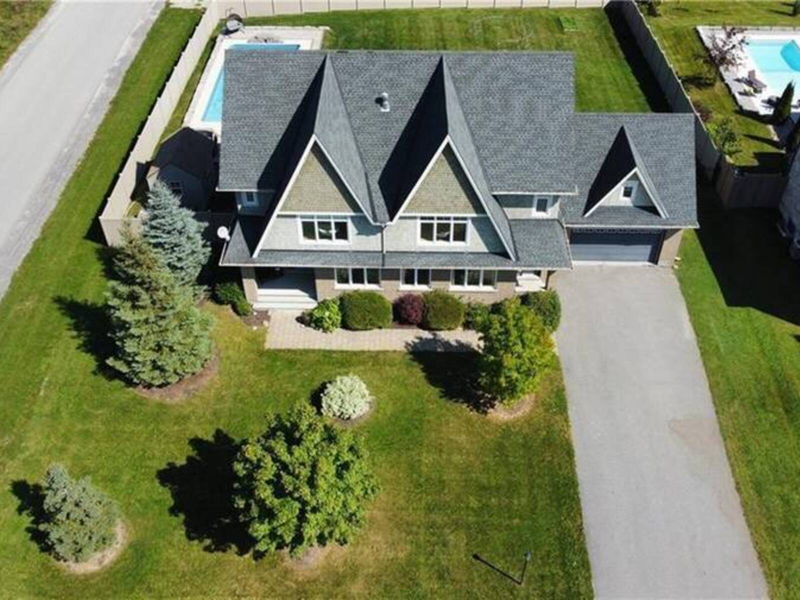 229 CABRELLE PLACE, Manotick-Kars-Rideau and Area, Ontario K4M 0A9