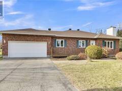 1284 BEN ROYAL AVENUE Greely Ontario, K4P 1A3