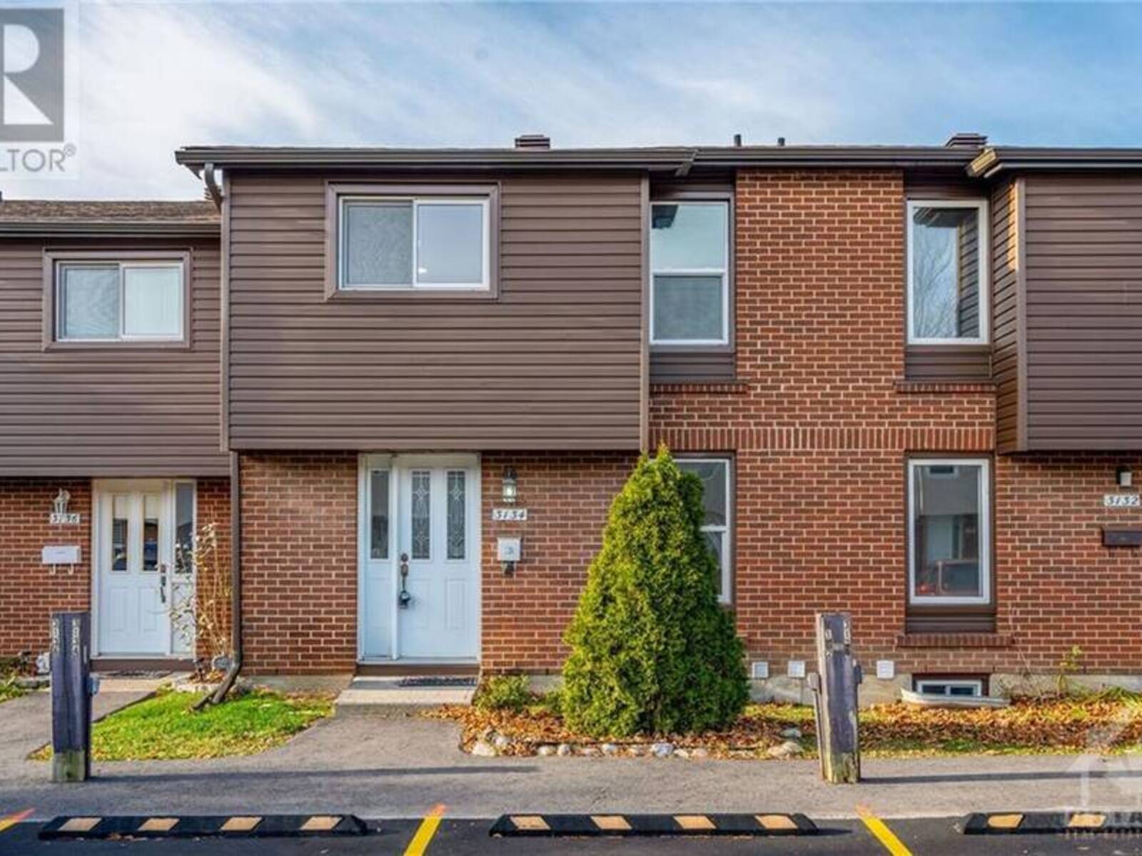 3134 FENMORE STREET, Ottawa, Ontario K1T 1S5