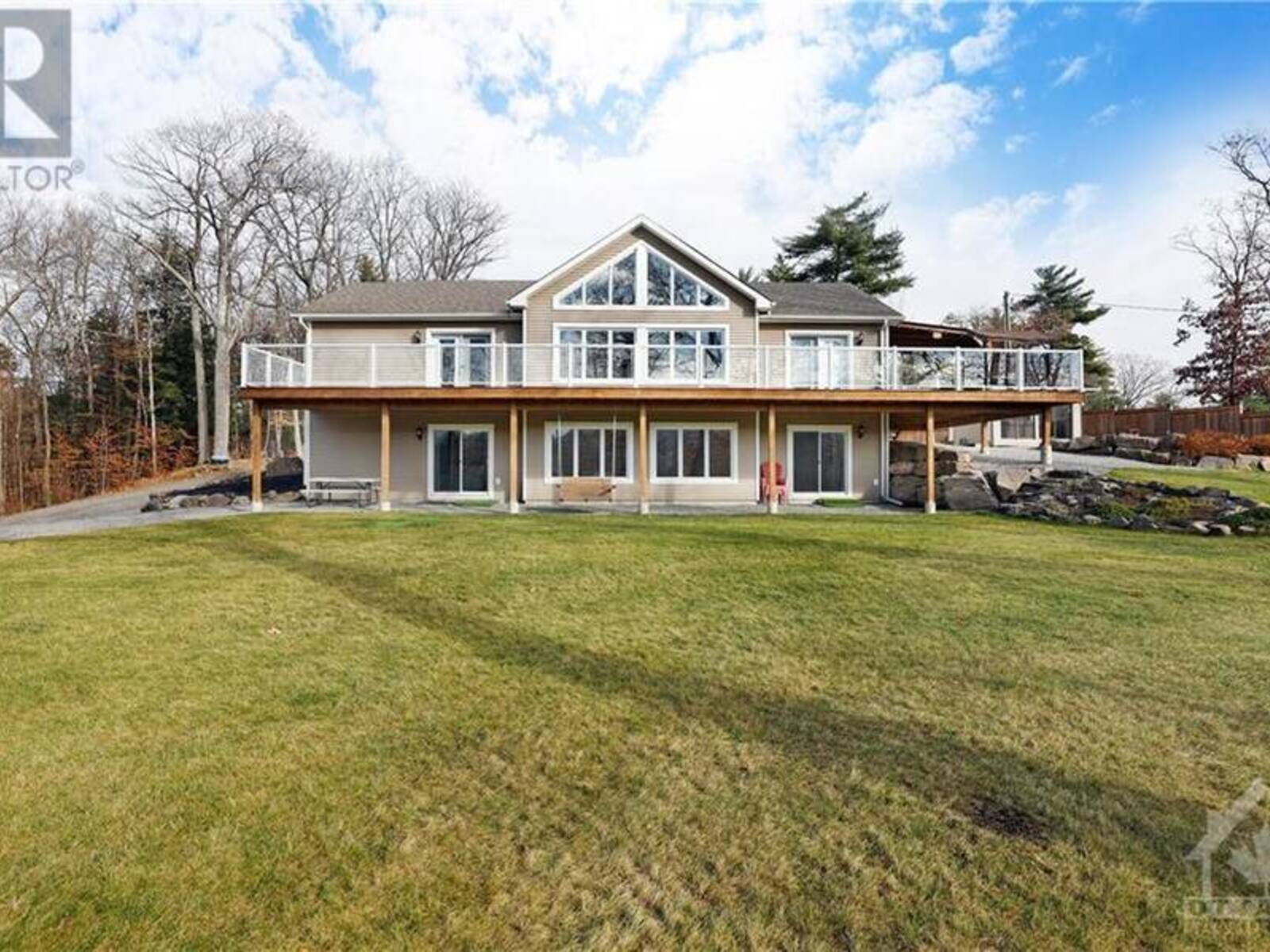 237 KENNEDY ROAD, Calabogie, Ontario K0J 1H0