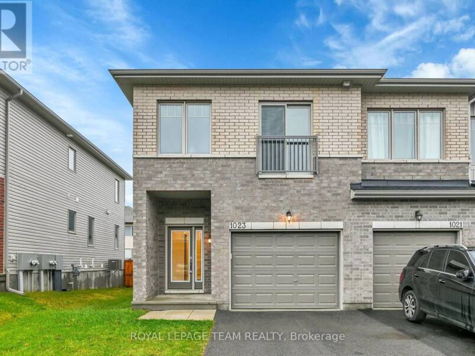 1023 CEDAR CREEK DRIVE, Ottawa, Ontario K1T 0B3