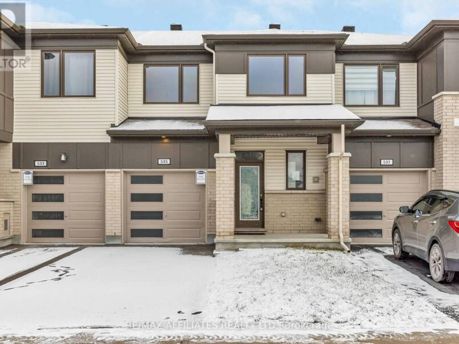 535 FLAGSTAFF DRIVE, Ottawa, Ontario K2J 3V5