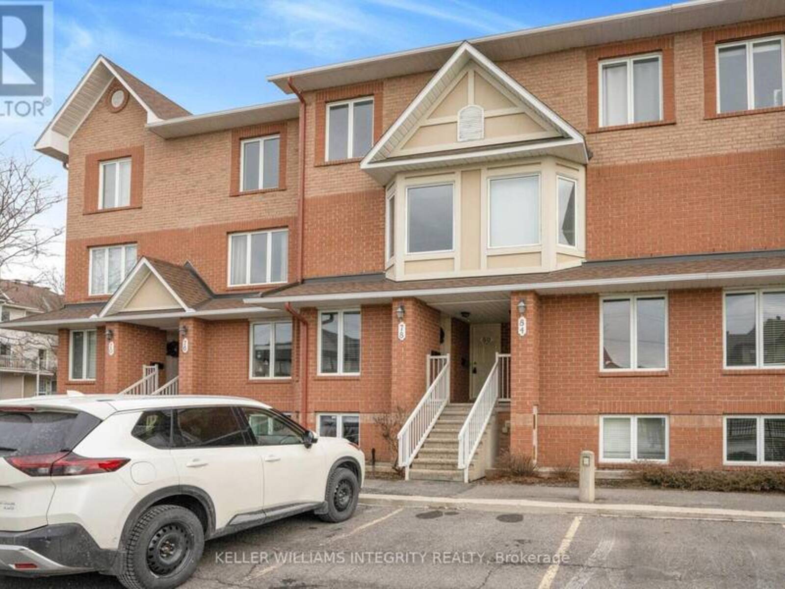 27 - 80 BONFIELD W, Ottawa, Ontario K4A 5E2