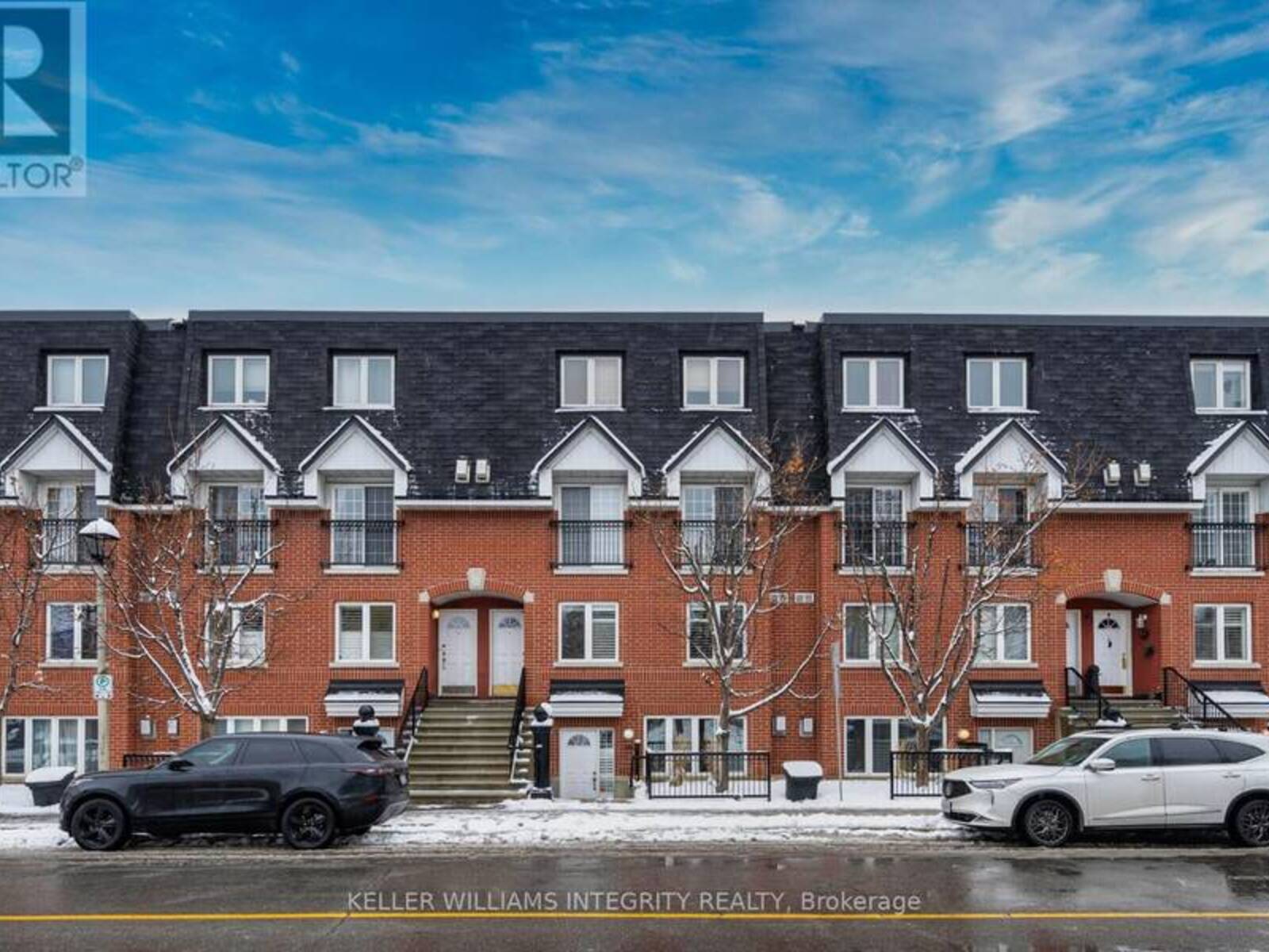 245 CUMBERLAND STREET, Ottawa, Ontario K1N 8W6