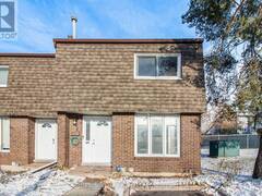 17 - 3301 MCCARTHY STREET Ottawa Ontario, K1V 9X5