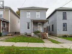 11 KENT STREET Smiths Falls Ontario, K7A 1B5