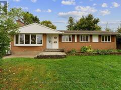 52 PRITCHARD DRIVE Ottawa Ontario, K2G 1B4