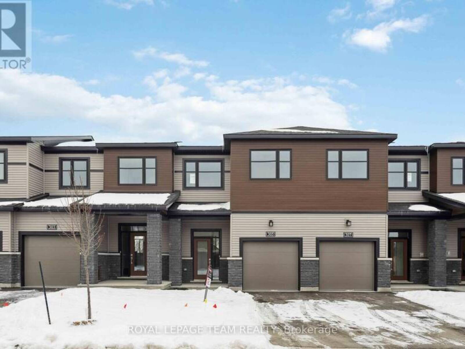 305 ELSIE MACGILL WALK, Ottawa, Ontario K2W 0L1