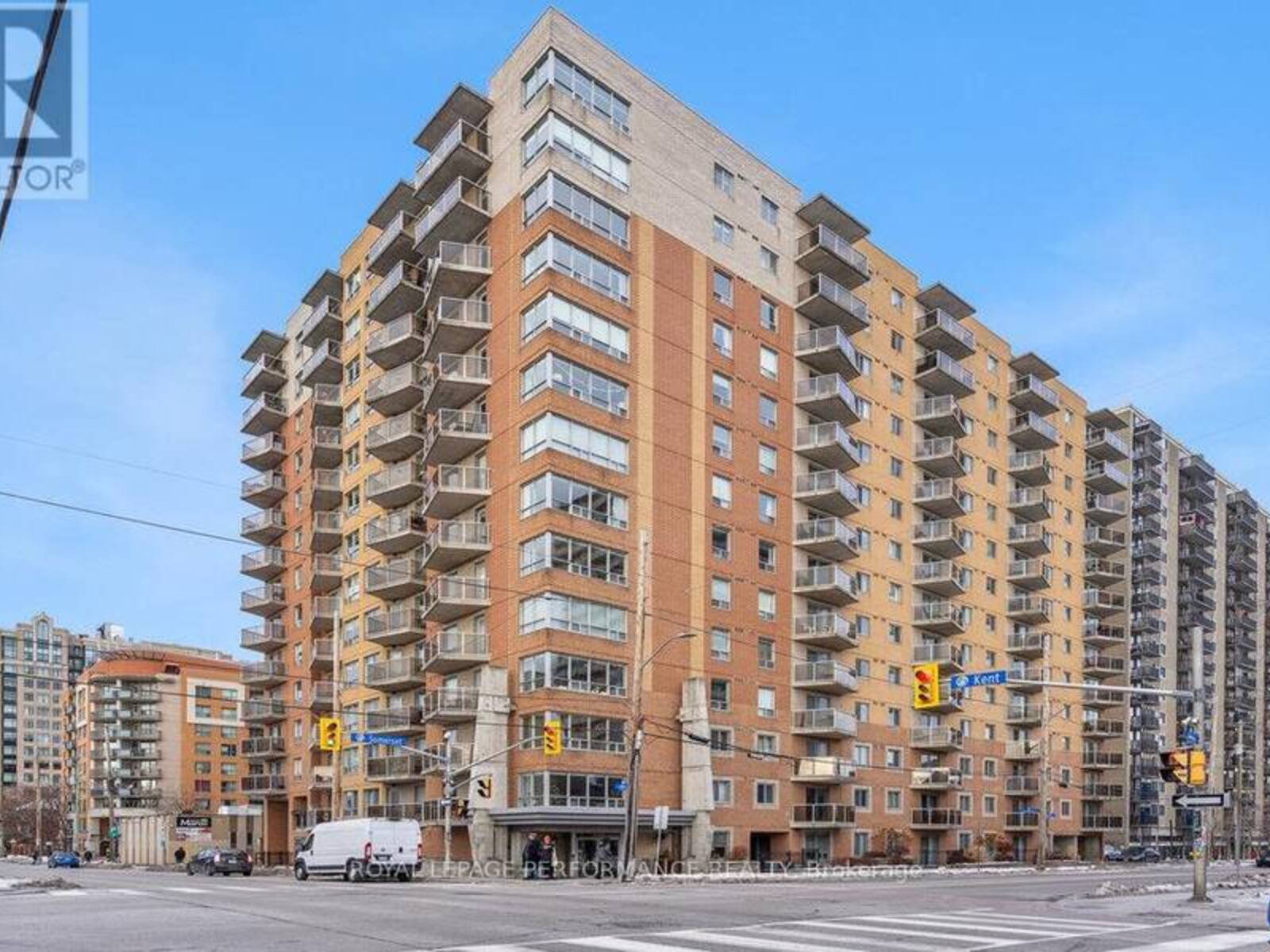 401 - 429 SOMERSET STREET W, Ottawa, Ontario K2P 2P5