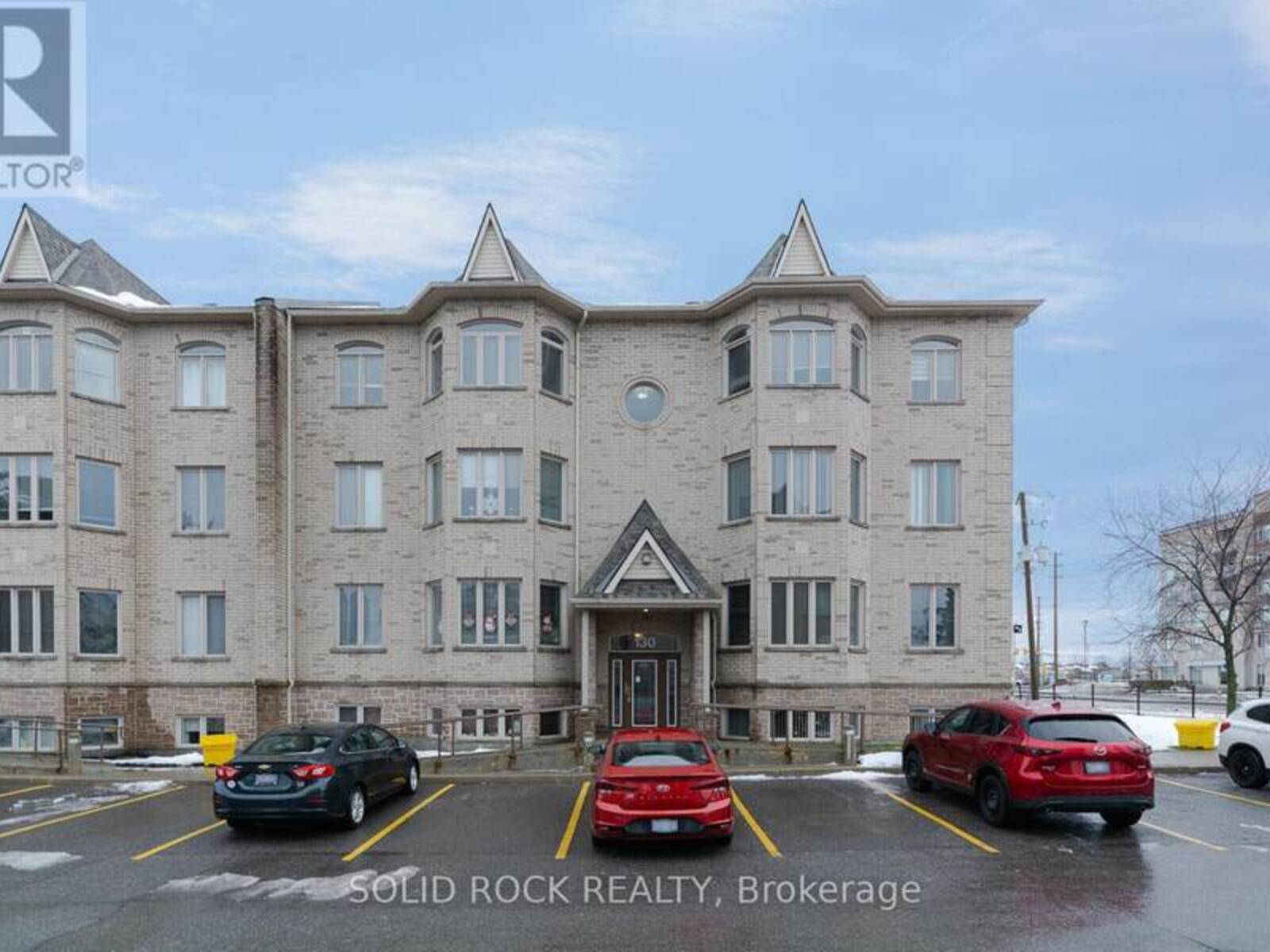 2 - 130 BRIARGATE, Ottawa, Ontario K4A 0C5