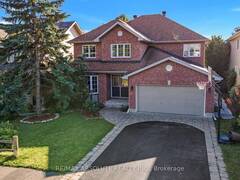 9 SHANNONDOE CRESCENT Ottawa Ontario, K2M 2C8