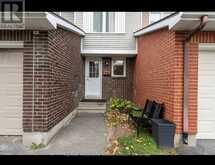 30B CASTLEBROOK LANE | Ottawa Ontario | Slide Image Two