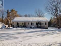 875 USBORNE STREET McNab-Braeside Ontario, K0A 1G0