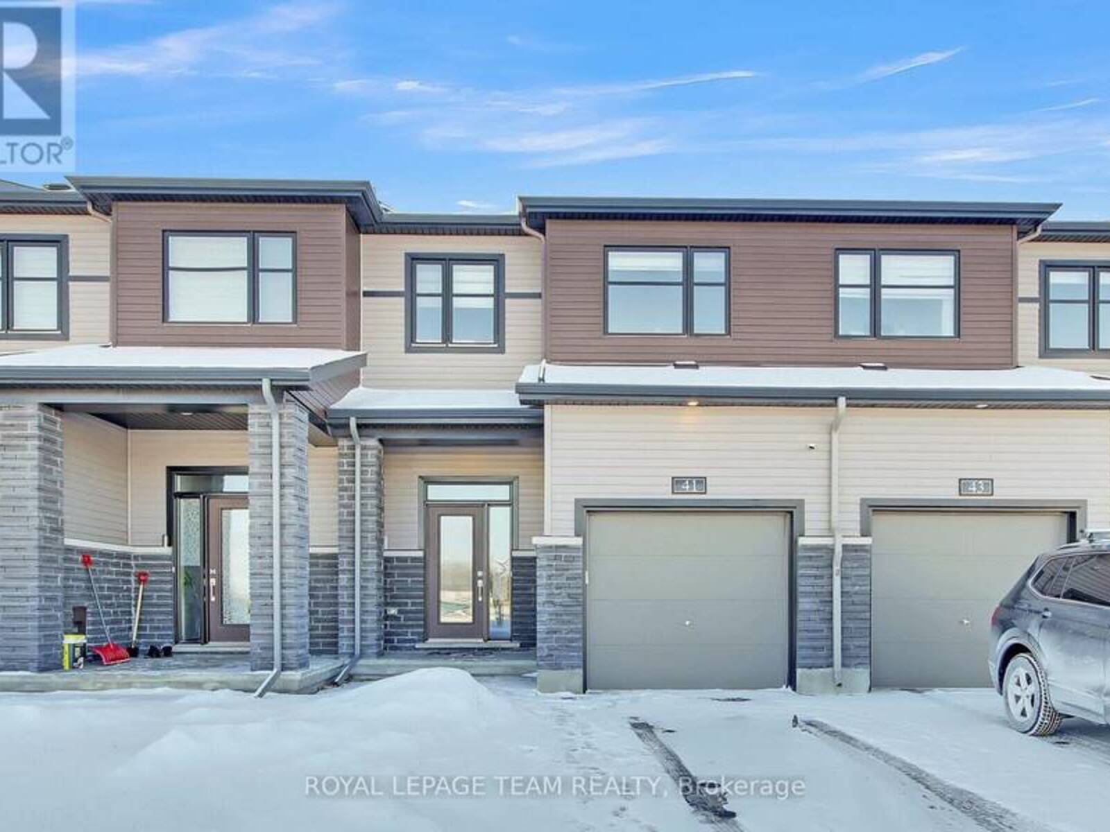 41 FINGLAS COURT, Ottawa, Ontario K2J 6Y6