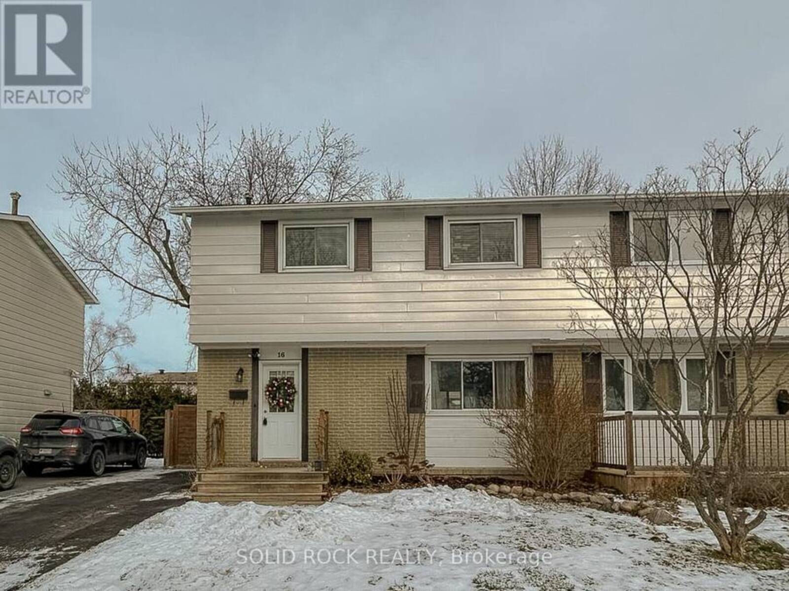 16 SHOULDICE CRESCENT, Ottawa, Ontario K2L 1M9