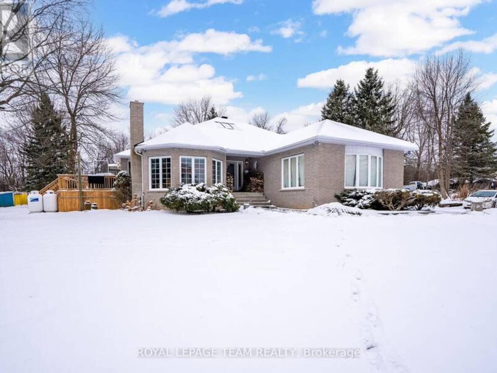 6540 RAE ROAD, South Glengarry, Ontario K6H 7R9