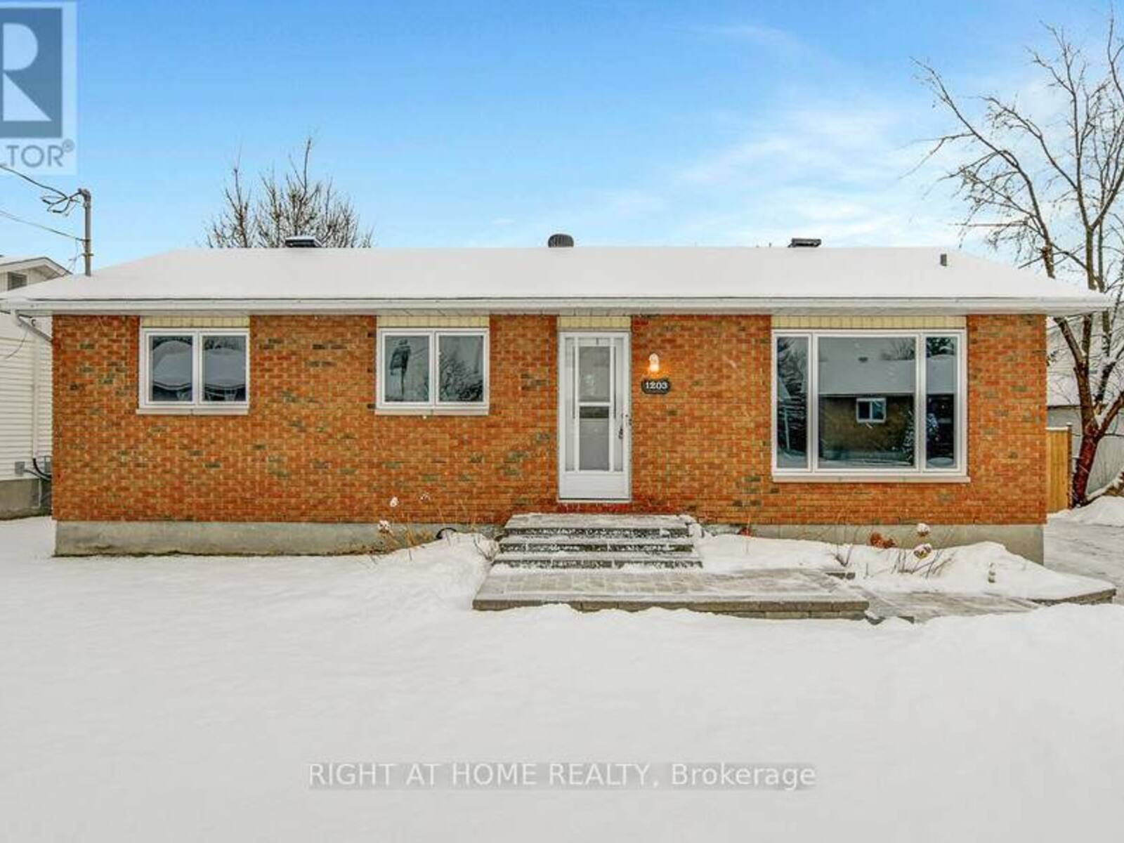 1203 CAMPEAU CRESCENT, Clarence-Rockland, Ontario K4K 1B6