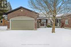 72 WATERTHRUSH CRESCENT | Ottawa Ontario | Slide Image One