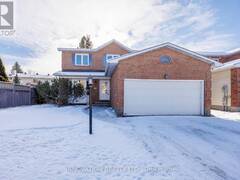 44 DARTMOOR DRIVE Ottawa Ontario, K2M 1S6