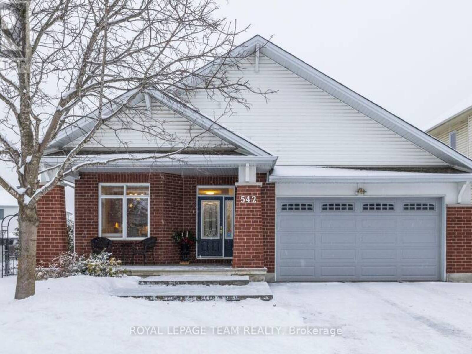 542 DEVONWOOD CIRCLE, Ottawa, Ontario K1T 4E5