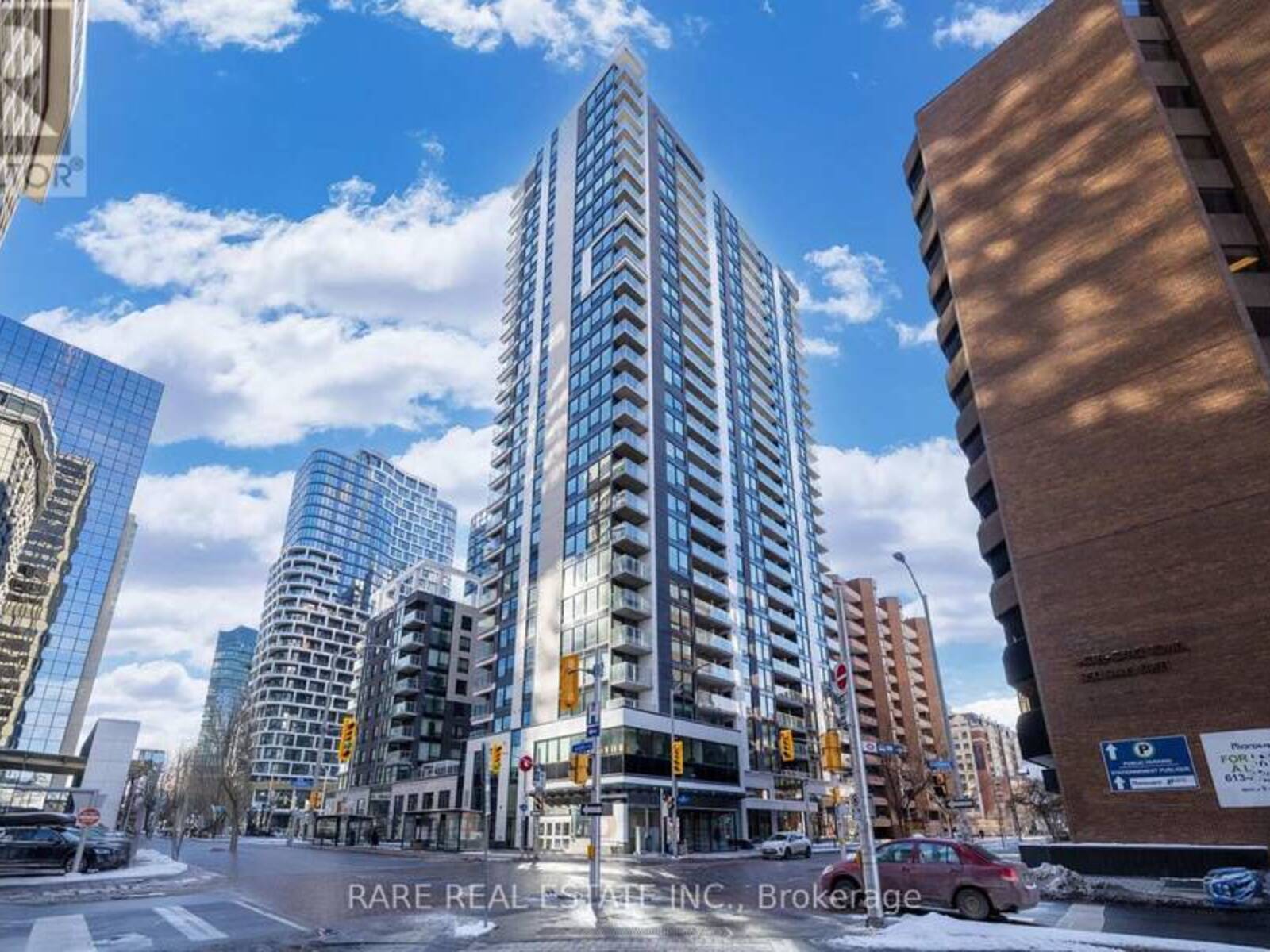 305 - 340 QUEEN STREET, Ottawa, Ontario K1R 0G1