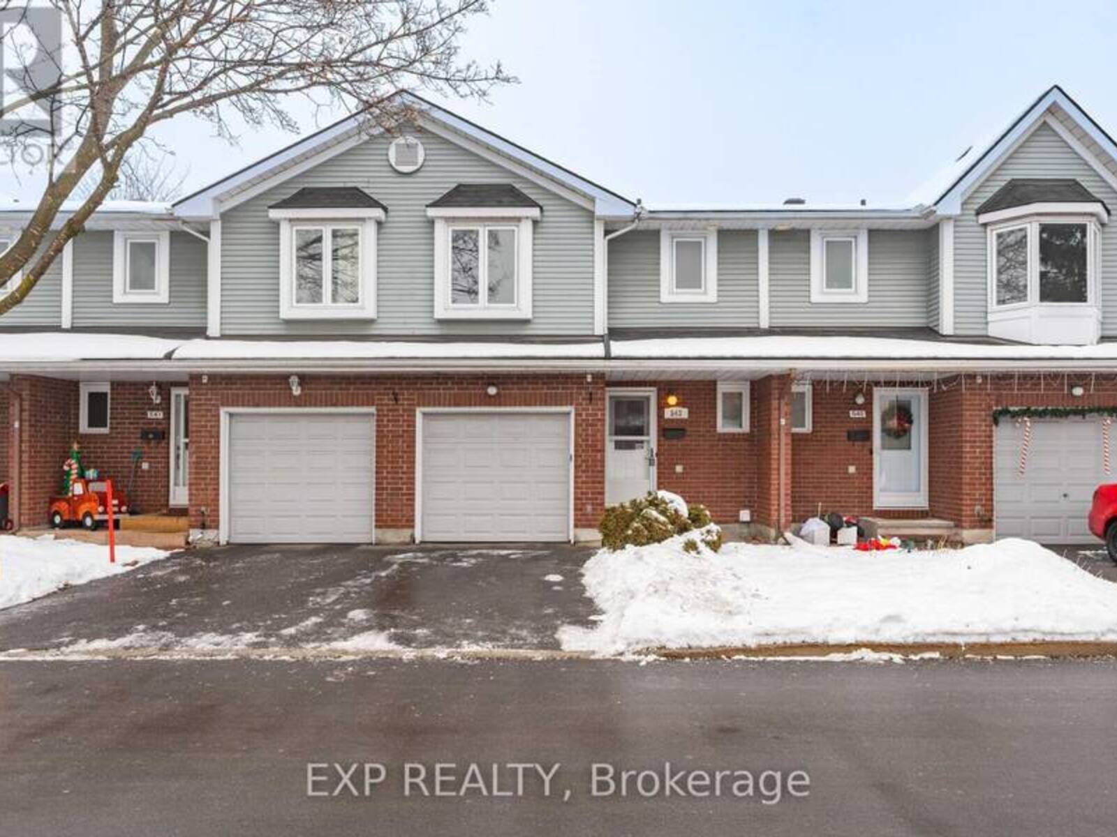 543 PARASOL COURT, Ottawa, Ontario K4A 2X2