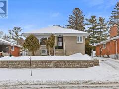 841 IROQUOIS ROAD Ottawa Ontario, K2A 3N3