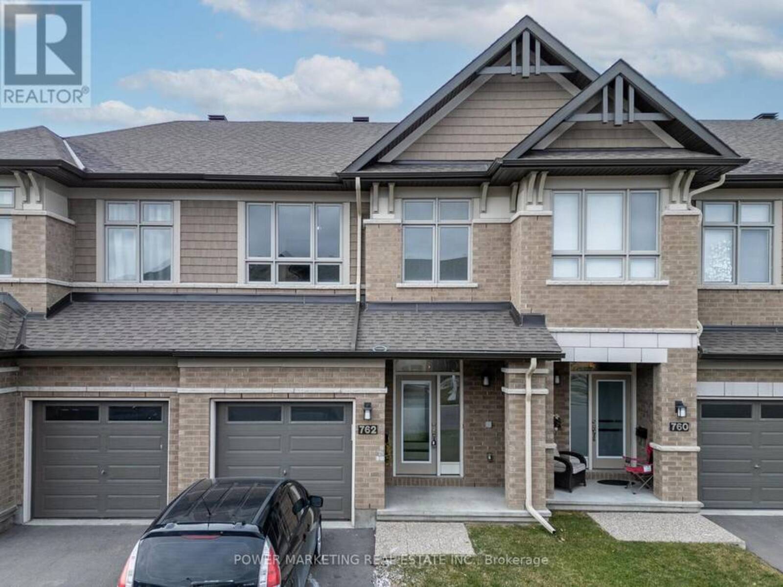 762 CAIRN CRESCENT, Ottawa, Ontario K1W 0P4