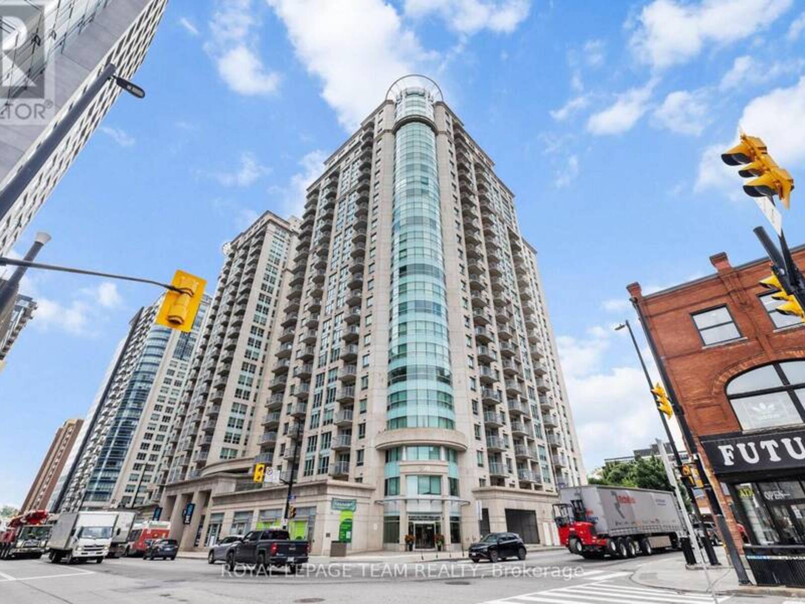 1801 - 200 RIDEAU STREET, Ottawa, Ontario K1N 5Y1