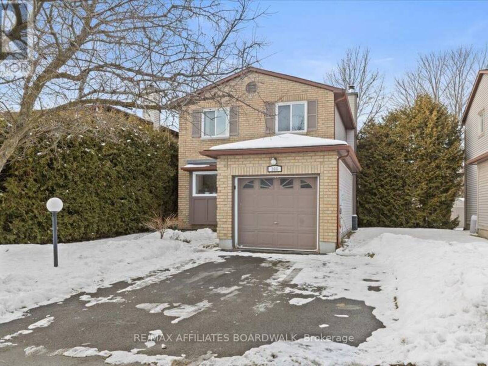 360 PICKFORD DRIVE, Ottawa, Ontario K2L 3P2