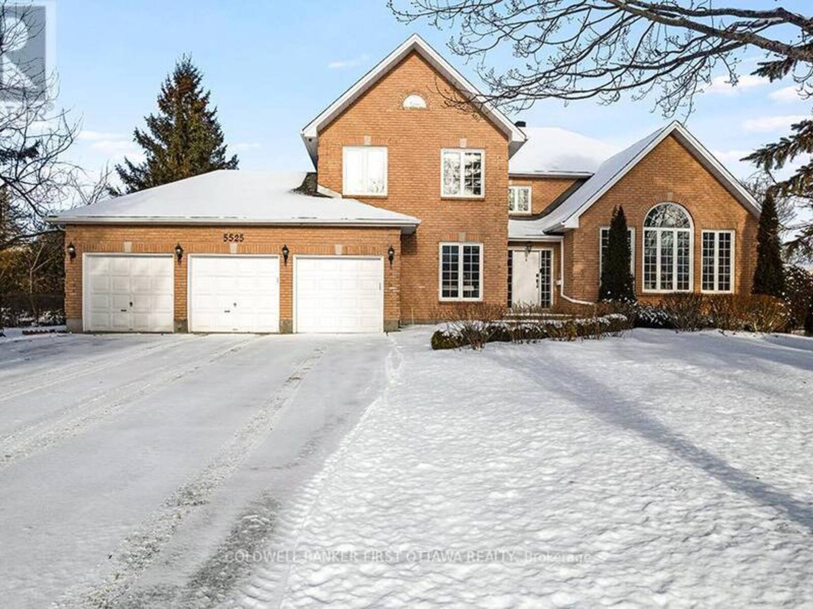 5525 PETTAPIECE CRESCENT, Ottawa, Ontario K4M 1C6