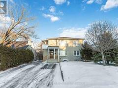 2427 CHASSEUR AVENUE Ottawa Ontario, K1V 8E5