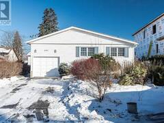 467 EDGEWORTH AVENUE Ottawa Ontario, K2B 5L2