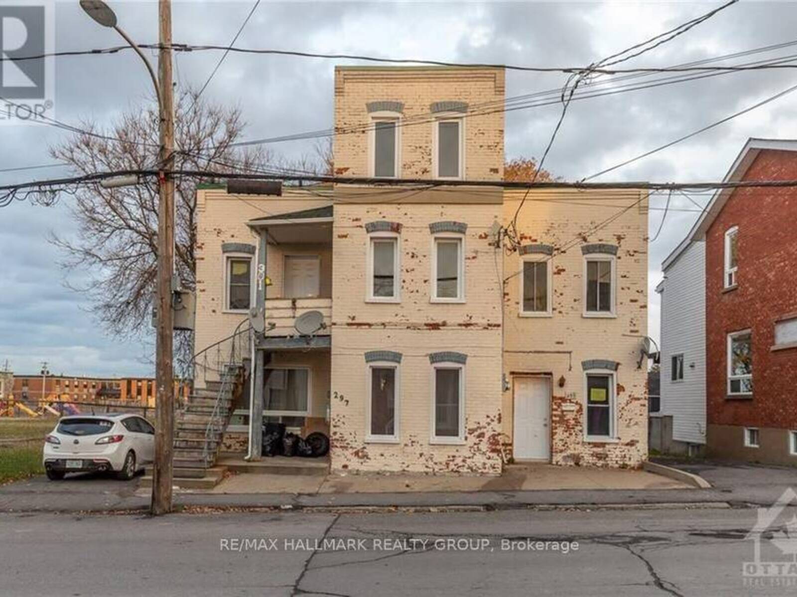 297-301 WILLIAM STREET, Hawkesbury, Ontario K6A 1X2