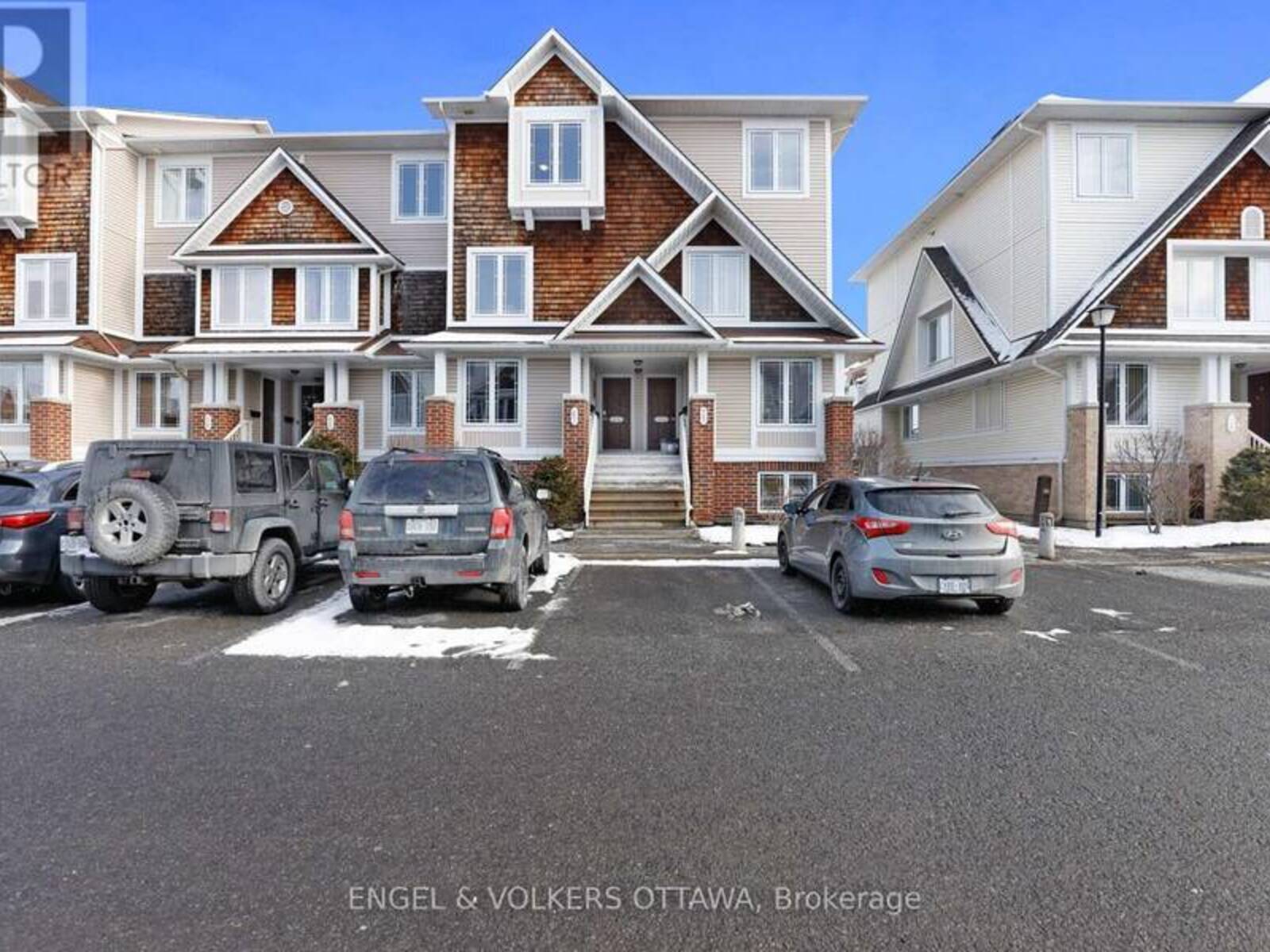 69 CROSBY PRIVATE, Ottawa, Ontario K4A 0B8